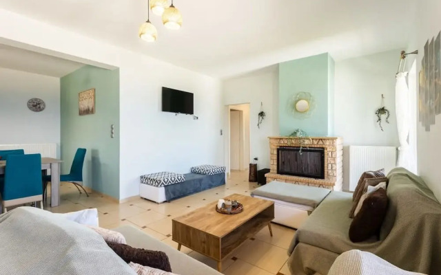 Verga Beachside Getaway With Panoramic Seaviews