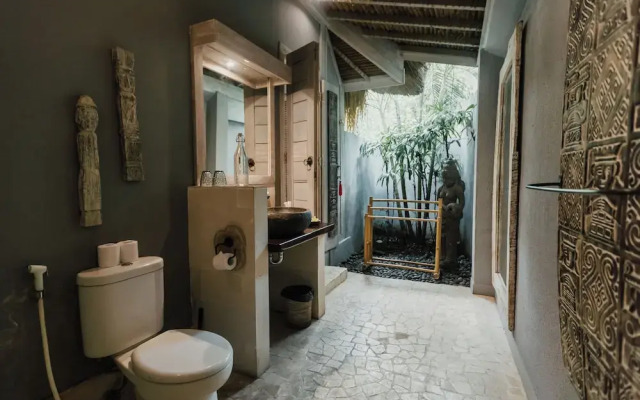 Maylie Bali Villa & Bungalow