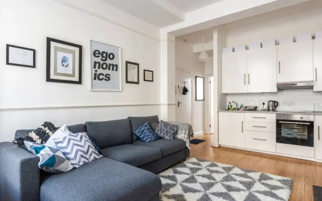 Stunning 1 Bedroom Regency Flat on Brighton Seafront