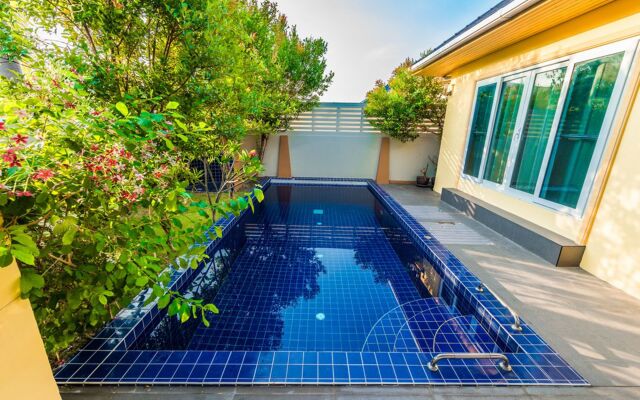 Platinum 3 bedrooms villa pool garden