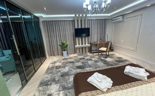 Zarafshan Grand Hotel FIEZ