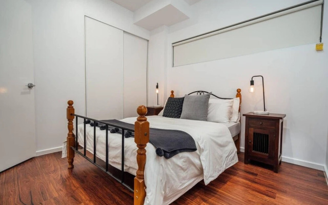 Tropicana on Bent - WiFi - Nespresso Heart of East End