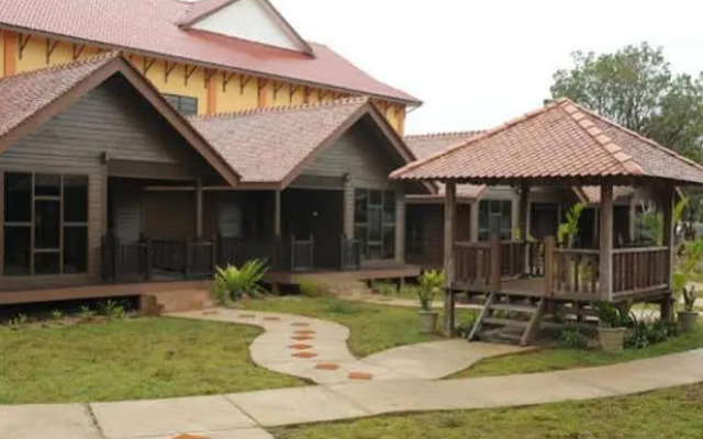 The Manor Beach Resort