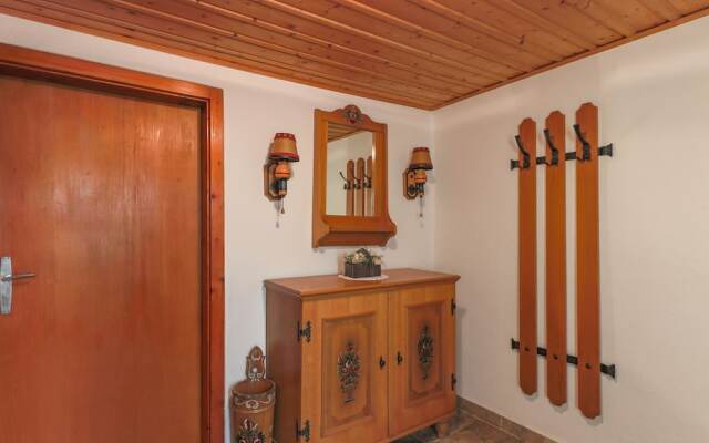 Cozy Holiday Home in Piesendorf near Ski Area