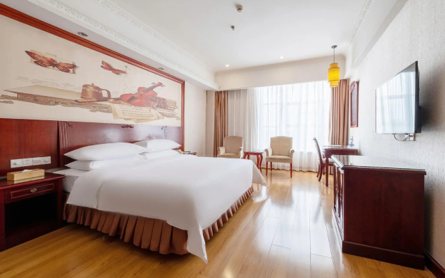 Vienna Hotel Shenzhen Longhua Qinghu Road Branch – Guest Rooms – Shenzhen