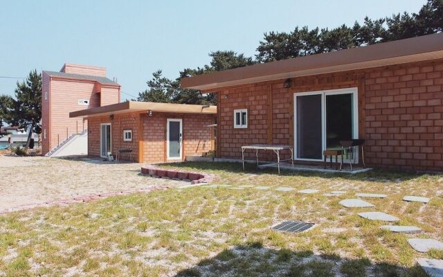 Tobang Red Clay Pension