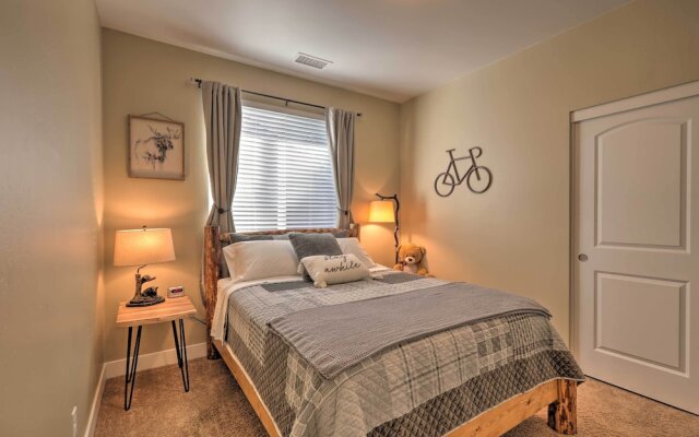 Flagstaff Family Hideaway w/ Guest House!