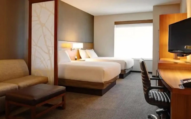 Hyatt Place Charlotte Downtown