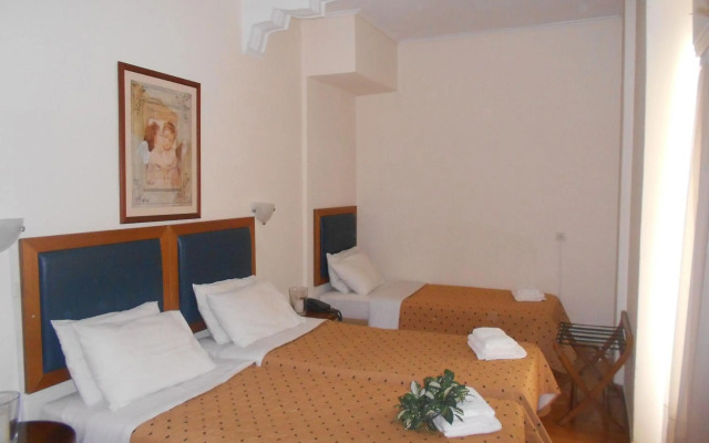 Adams Hotel