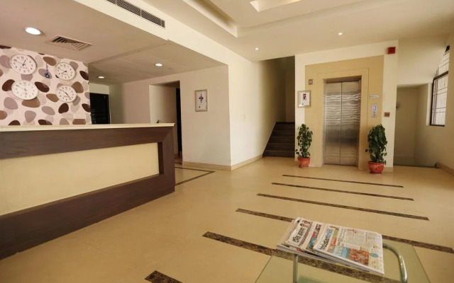 Hotel Azad Square by Oyo Rooms