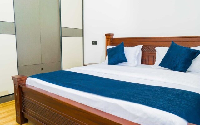 Lux Suites Oasis of Peace Apartments