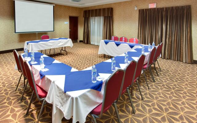 Holiday Inn Express Hotel & Suites Brockville, an IHG Hotel