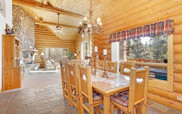 Castle Crag LOG Cabin #2392