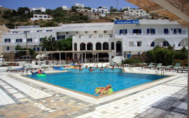 Armadoros Hotel Ios Backpackers