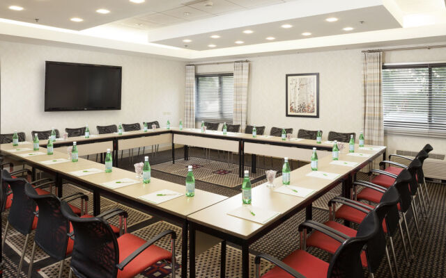 Newark Airport Hotel