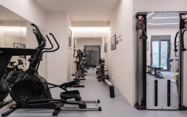 Io Suites