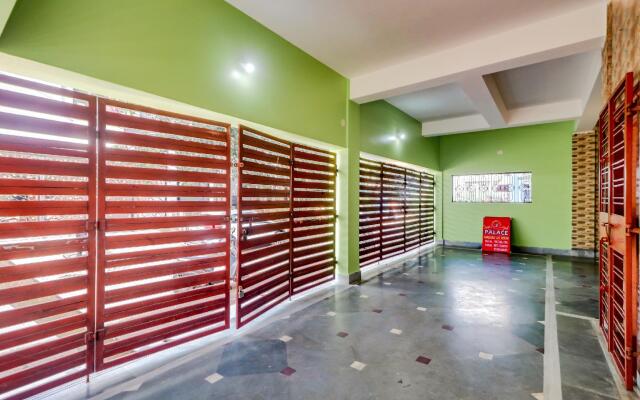 M Palace by OYO Rooms