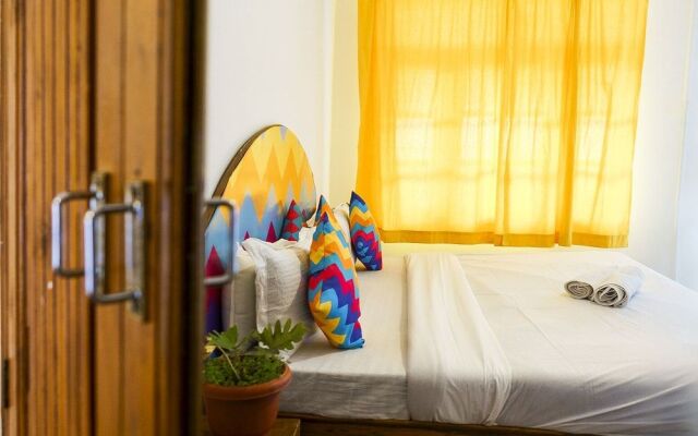 goSTOPS Manali - Hostel