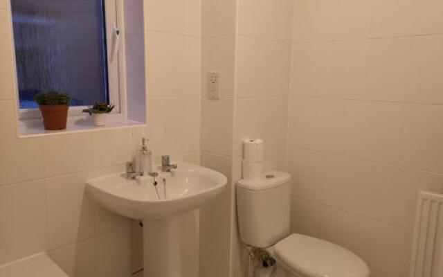 Nightingale Gardens - 4 Bed Detached House - Manchester
