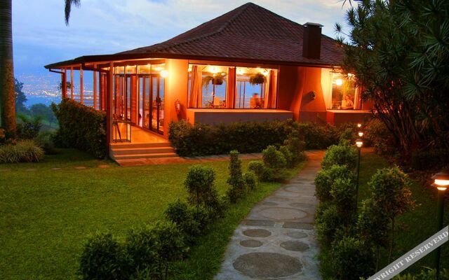 Pura Vida Retreat & Spa