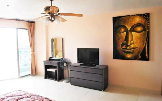 Spacious Studio View Talay 2