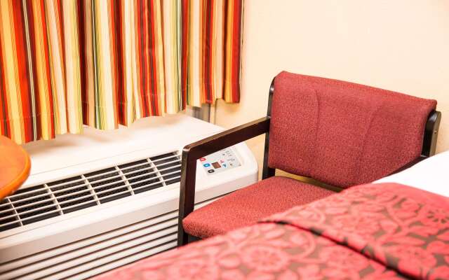 Days Inn by Wyndham Alexandria South