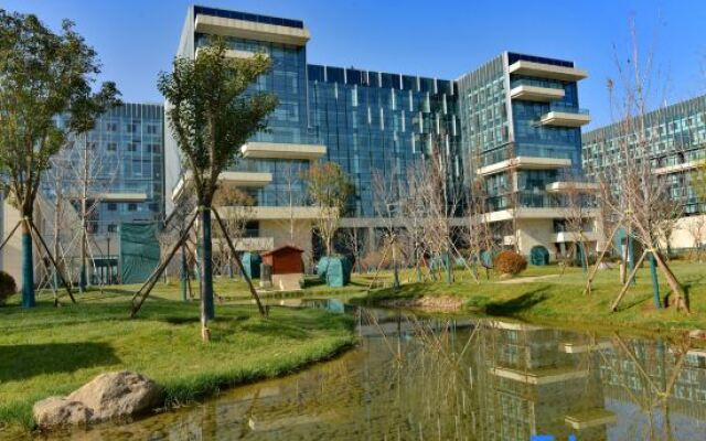 Airport Quanxiang Business Hotel (Jinan Yaoqiang Airport)