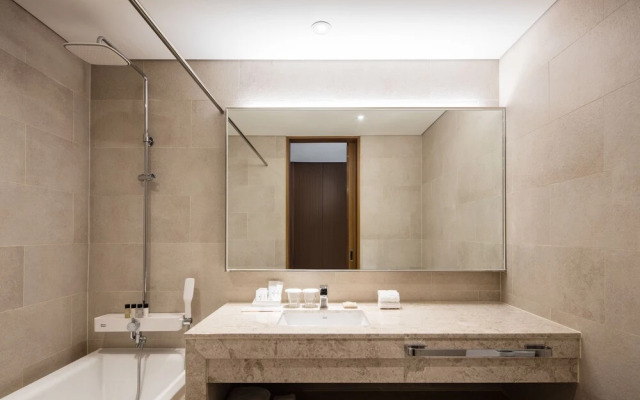 Ramada Seoul Sindorim Hotel