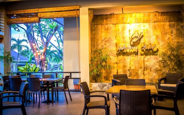 Seasons Hotel and Convention Center