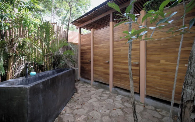Private & Exclusive Apt Garden pool