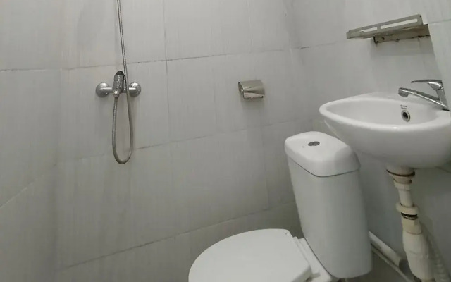 OYO 92207 Hotel Koperasi