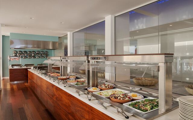 Grecian Sands Hotel