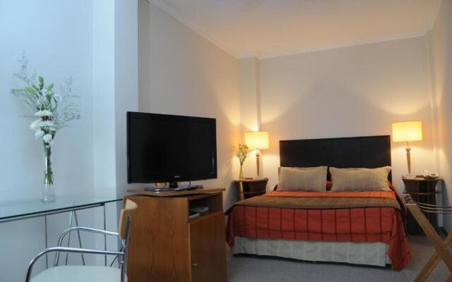 Parra Hotel & Suites