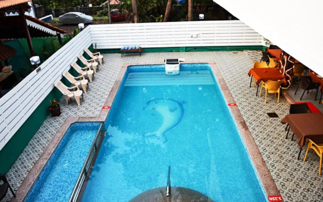 De Falcon Goa Beach Resort