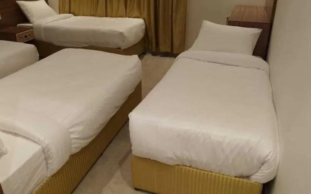 Qiswah star  hotel