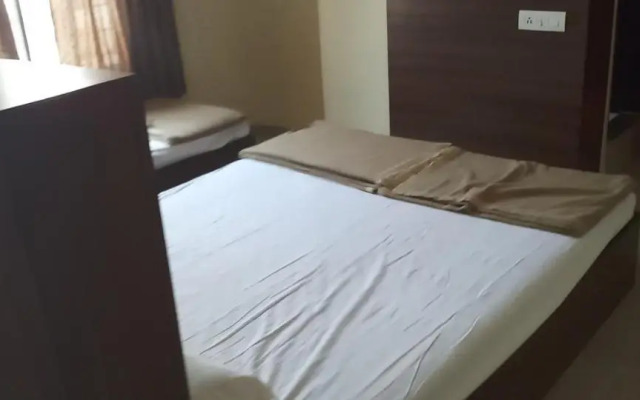 Shrinivasini Yatrinivas