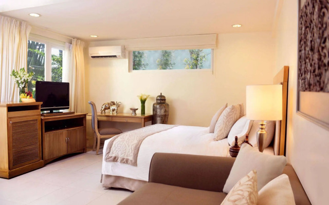 Discovery Country Suites