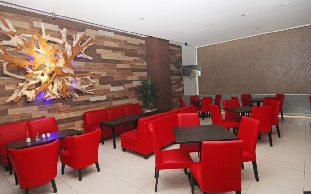 ZEN Premium Near Rumah Mode