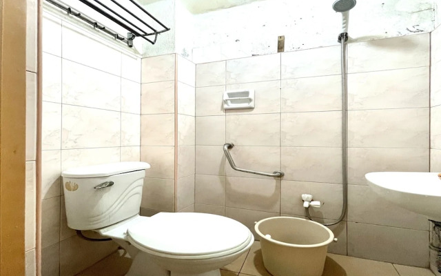 Super OYO 910 Sabaidee Suites