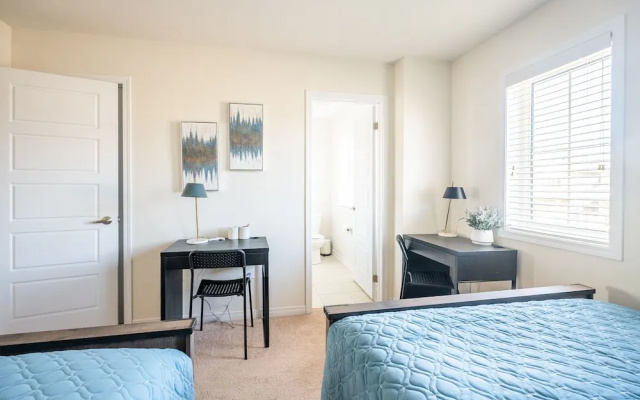 New 3BR Townhouse, Minutes to Niagara Falls and Brock University by GLOBALSTAY