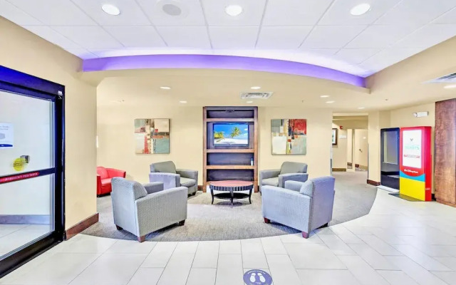 Condo w Hot Tub & Pool - Close to Universal Studio