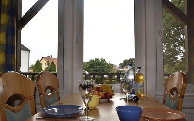 Geraeumige Ferienwohnung in Boddin mit Garten