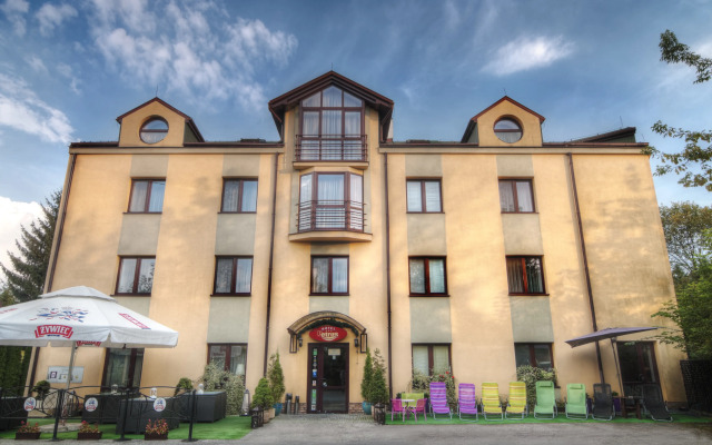 Petrus Hotel
