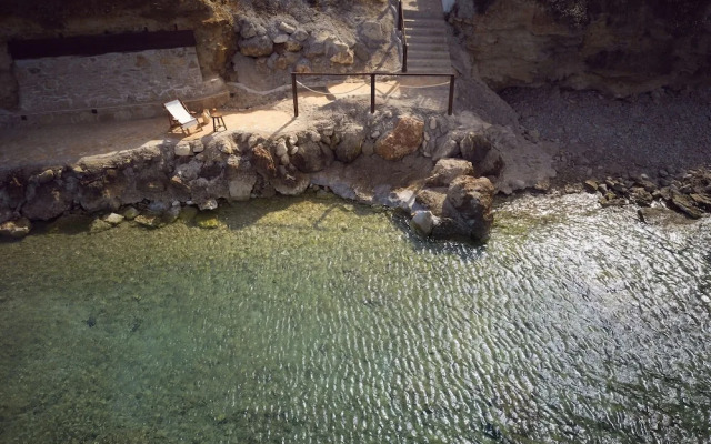 Oceanis Luxury Suites