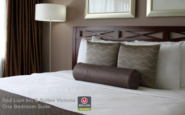 Red Lion Inn and Suites