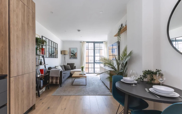 Stylish Hackney Wick Apartment With Terrace