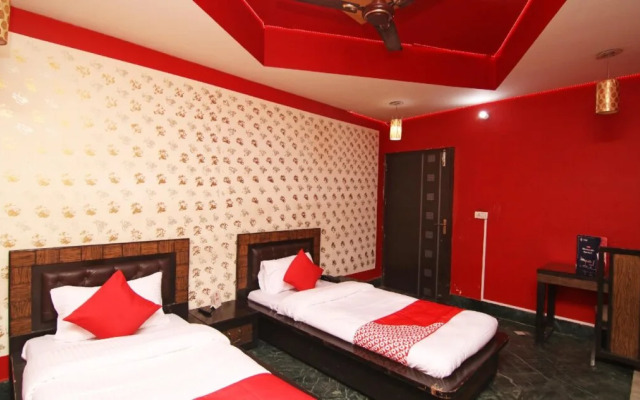 OYO 22756 Diksha Hotel