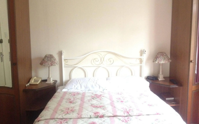 Gainsborough Lodge