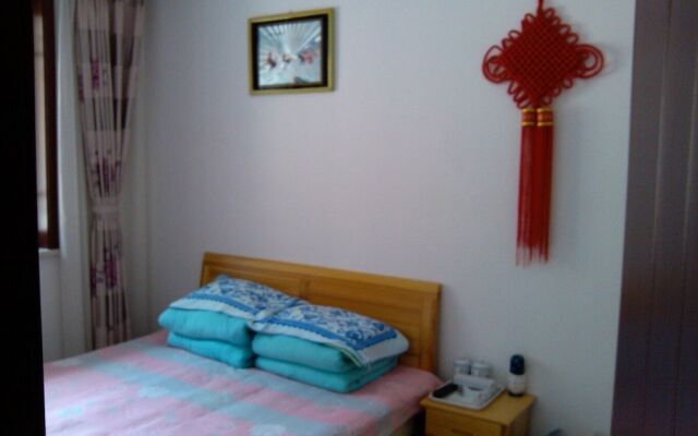 Xinyue Folk Farmhouse Inn