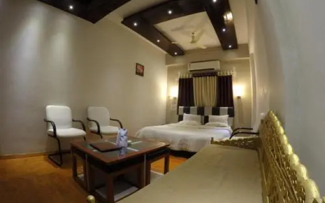 Hotel Bhagyoday Palace